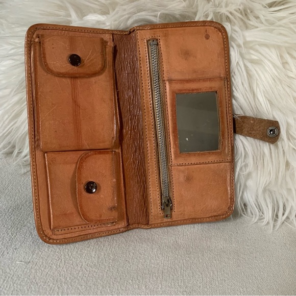 Vintage Tooled Leather Rose Floral Zipper Mirror Wallet - Picture 3 of 11